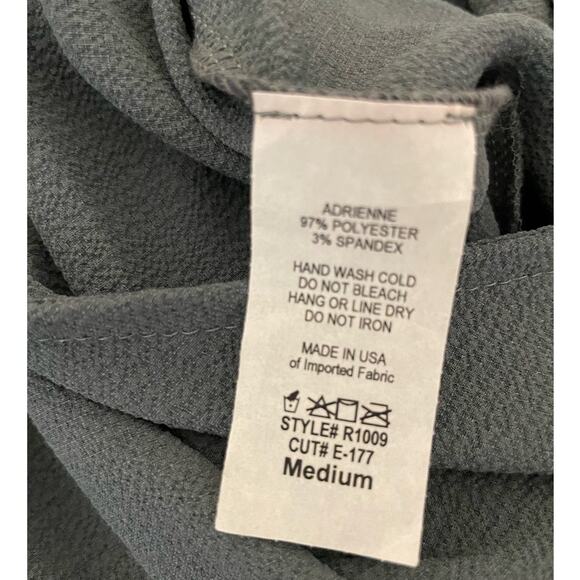 Let Them Eat Cake Womens pant Romper size medium sage green - Picture 6 of 6